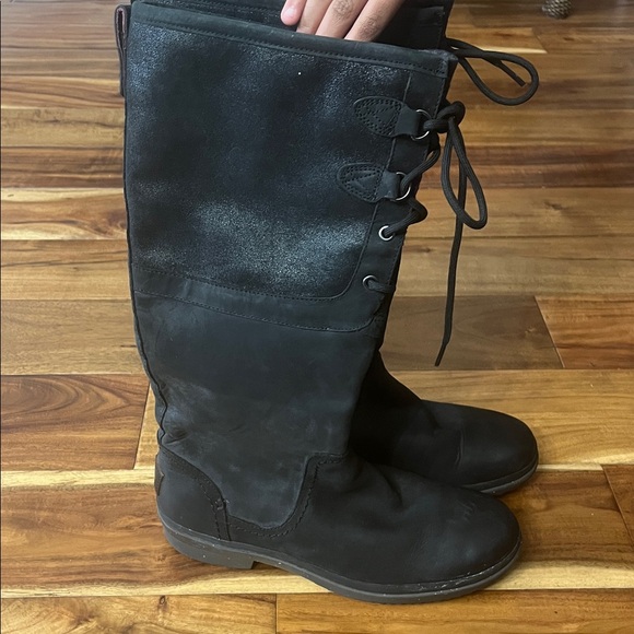 UGG Black Cozy Boots - Picture 3 of 9